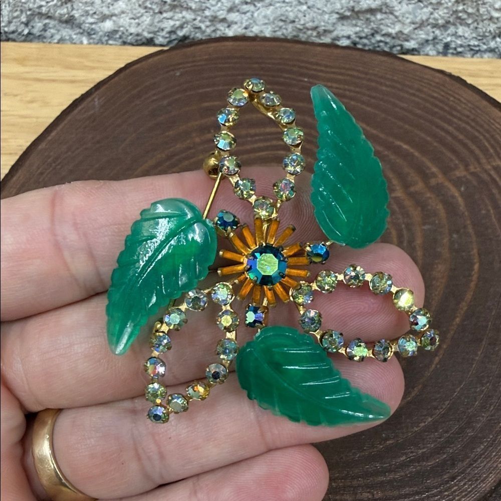 Elegant Vintage Triad Green Floral rhinestones Brooch